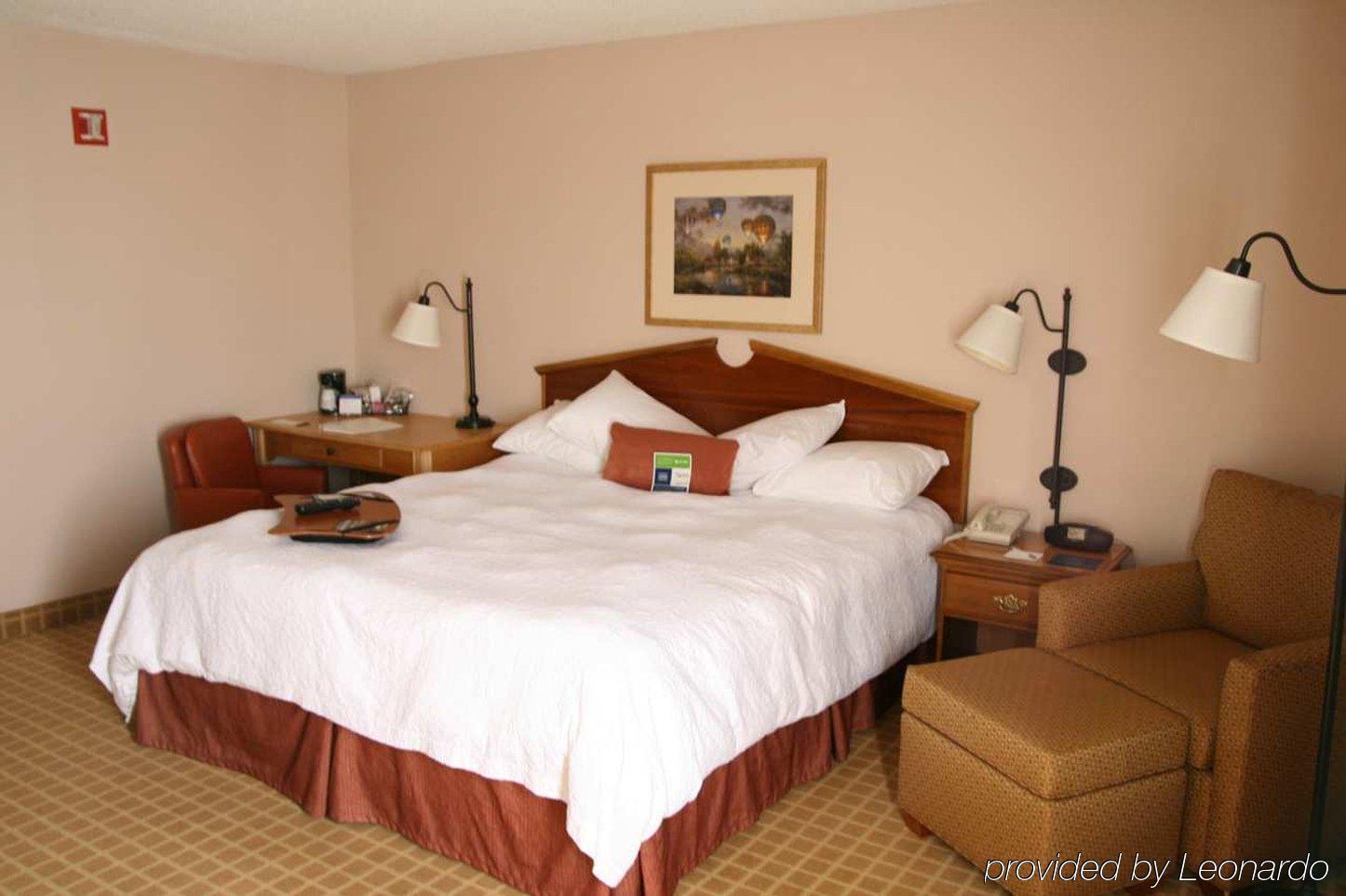 Hampton Inn Dallas Irving Las Colinas Room photo