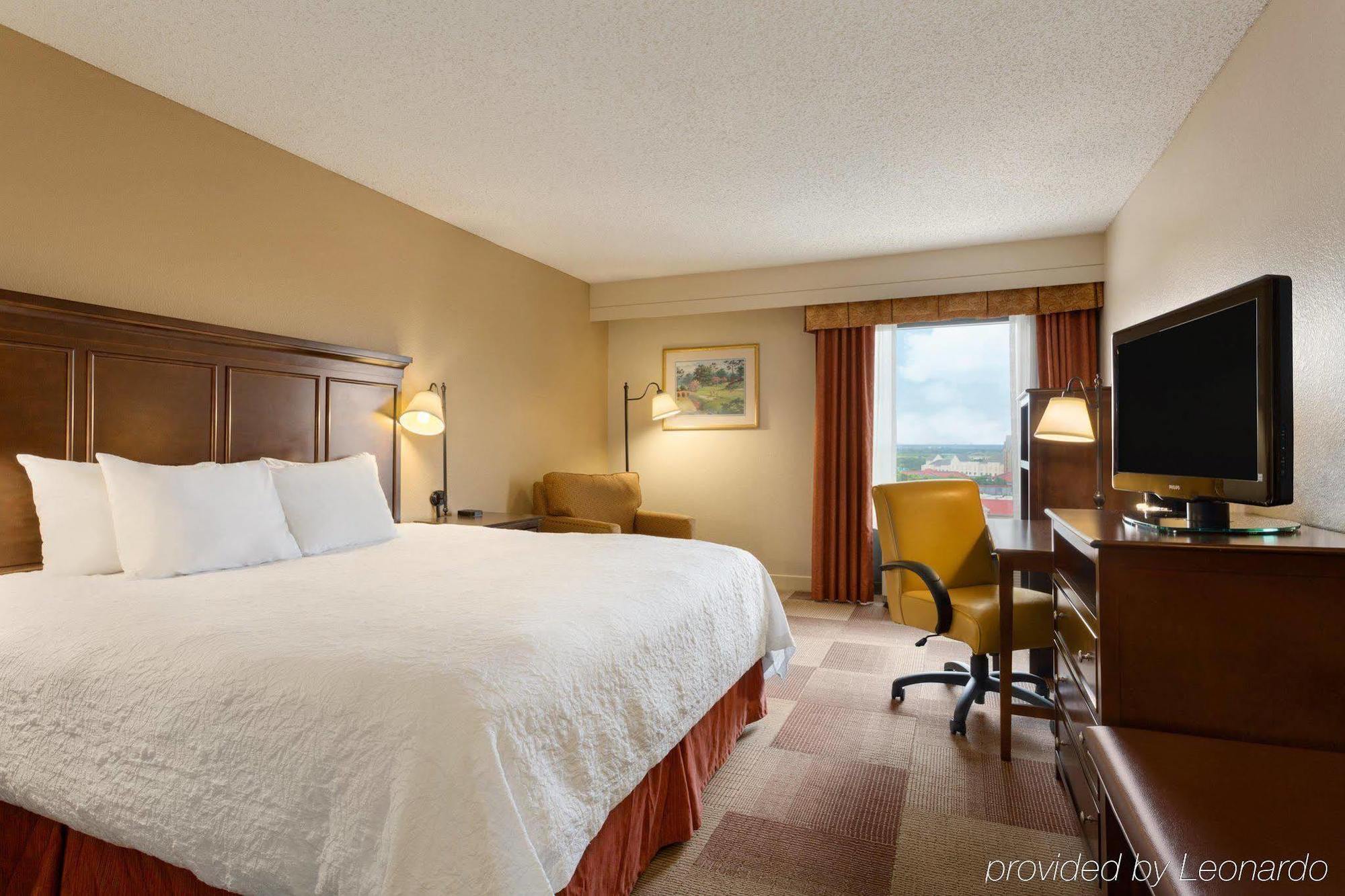 Hampton Inn Dallas Irving Las Colinas Exterior photo
